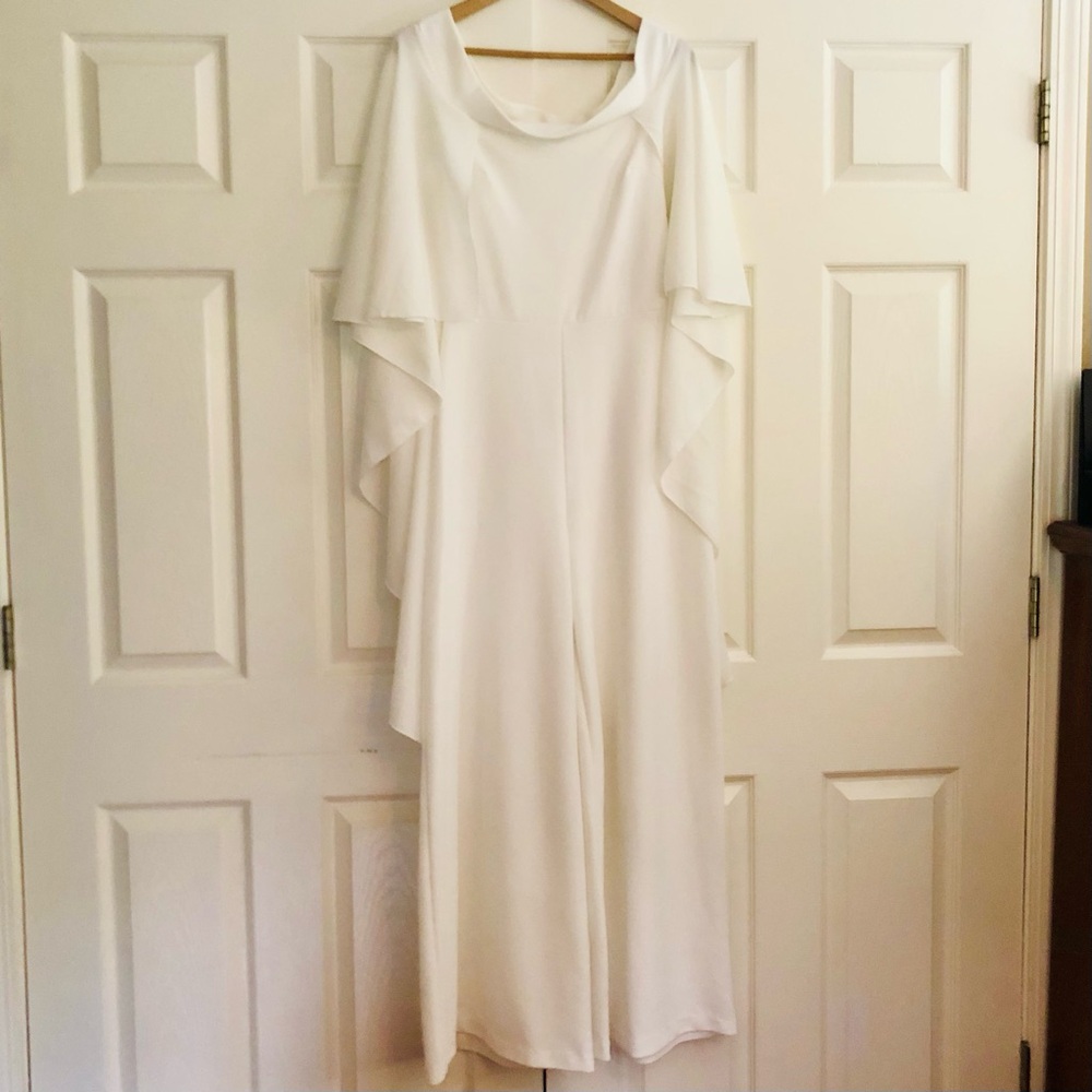 White Jumpsuit with long cape US Size 10, Preowned- excellent condition